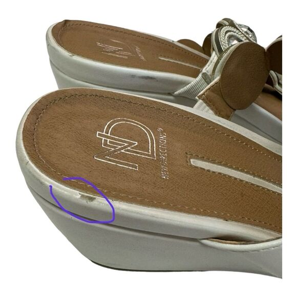 New Direction White Wedge Rhinestone Sandals Thong Strap Embellished - Picture 6 of 15